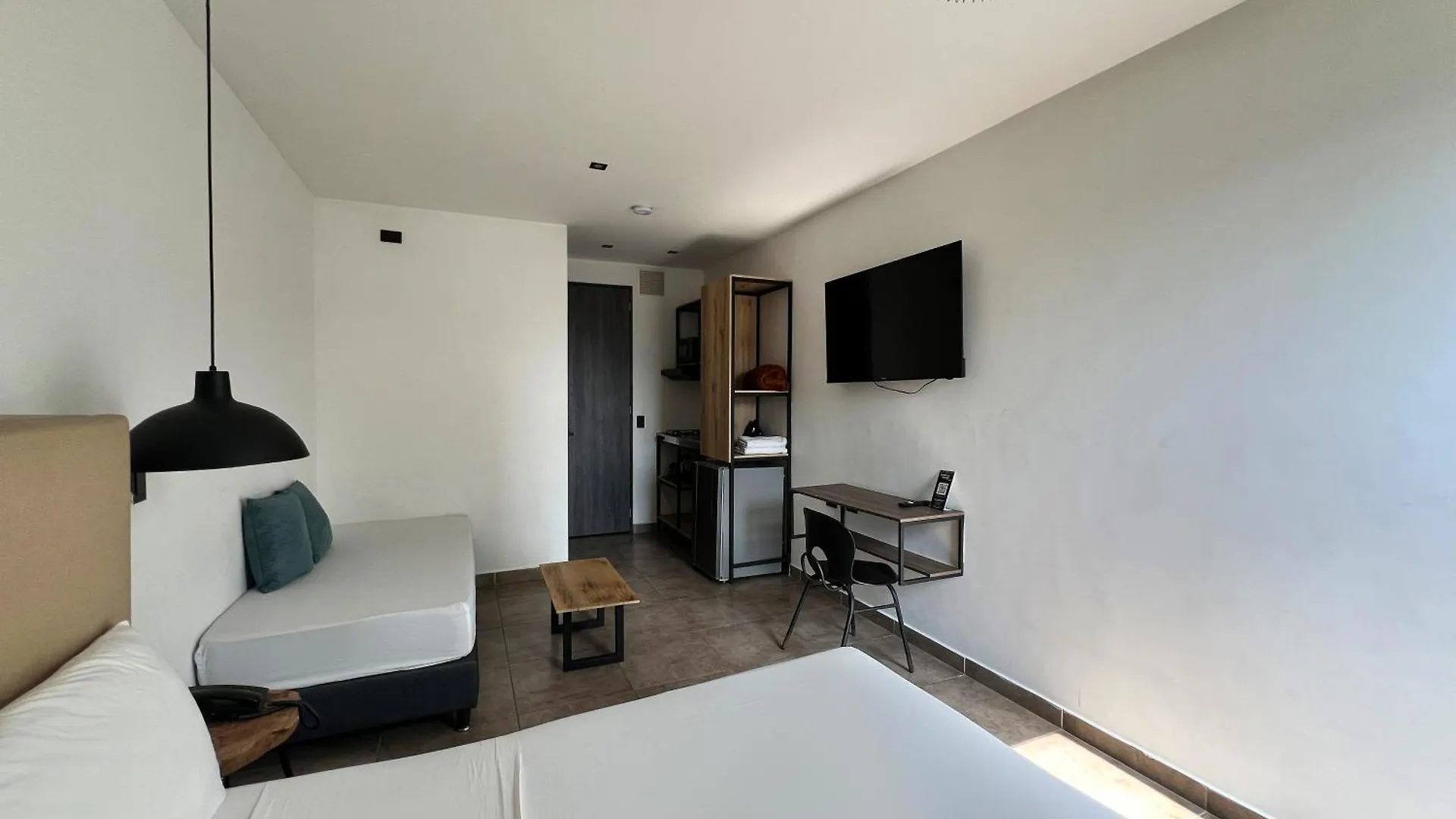 מדיין Hotel App Mde