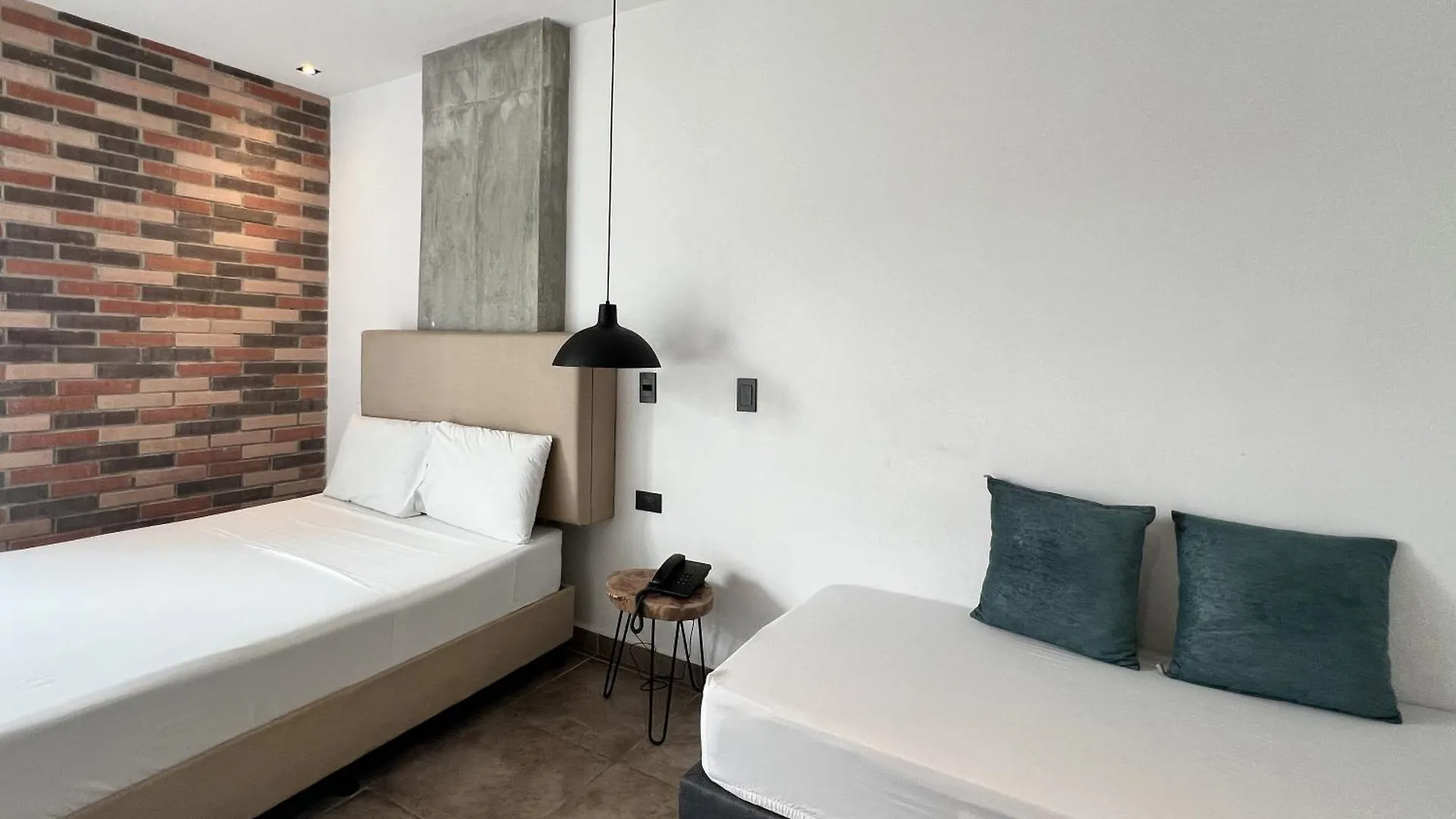 מדיין Hotel App Mde