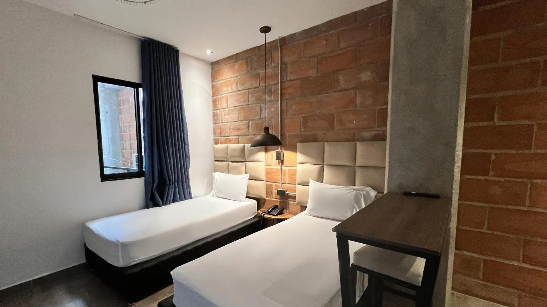 מדיין Hotel App Mde