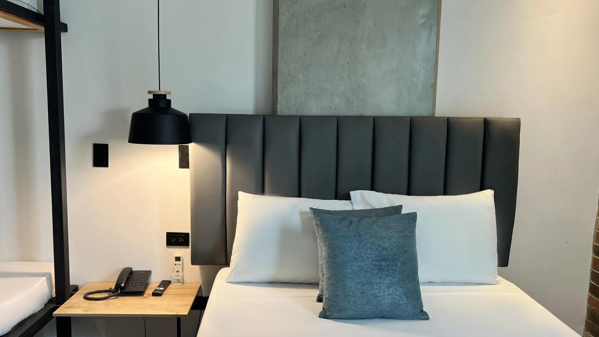 Hotel App Mde Medellin 3*,